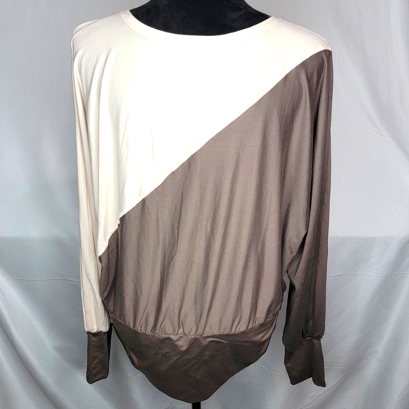 TAHARI SPORT Brown/Cream Blouse with Ruching Waist Size 1X - Picture 3 of 6
